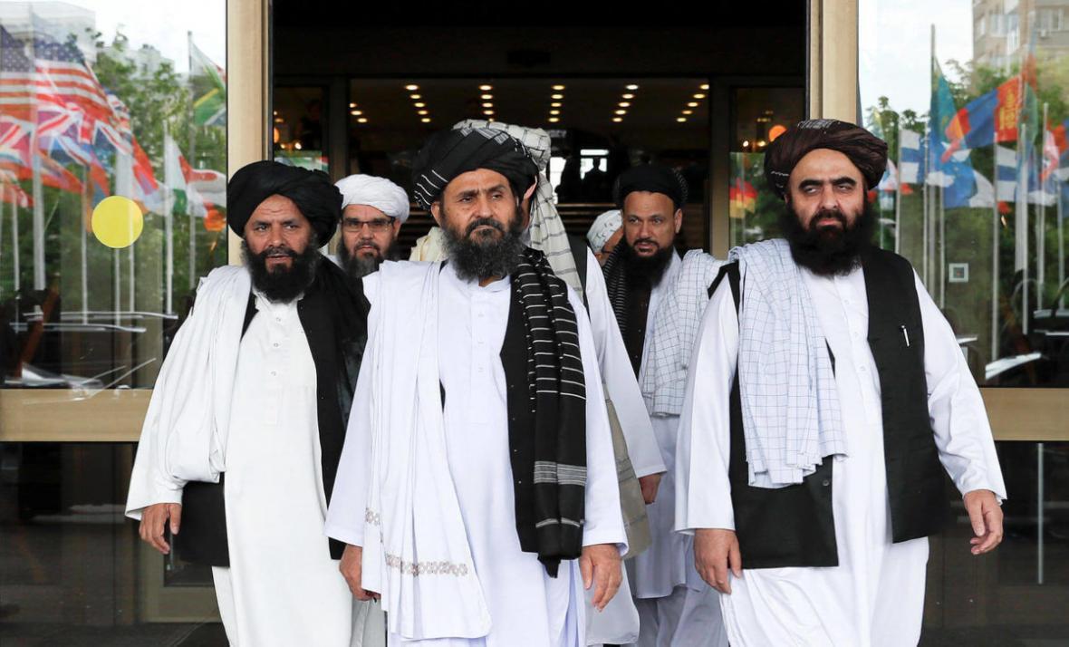 طالبان به توافق عبدالله و غنی برای تقسیم قدرت واکنش نشان داد