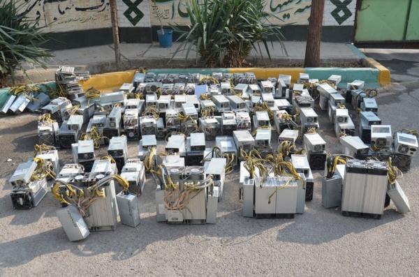32 دستگاه ماینر قاچاق در کرمان کشف شد