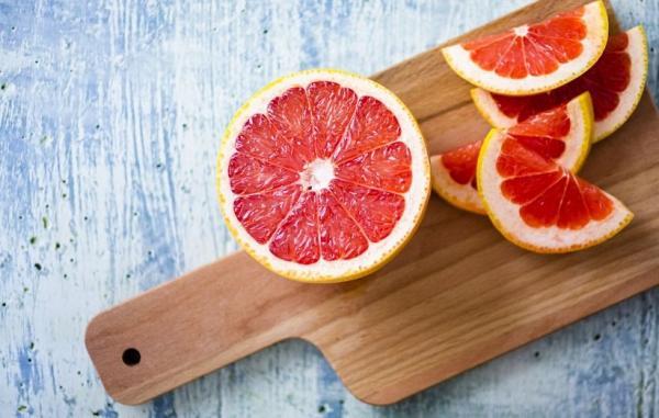 13 خاصیت حیرت انگیز گریپ فروت برای سلامتی بدن